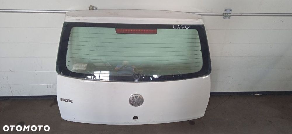 Klapa bagażnika VW FOX kod lakieru LA7W - 1