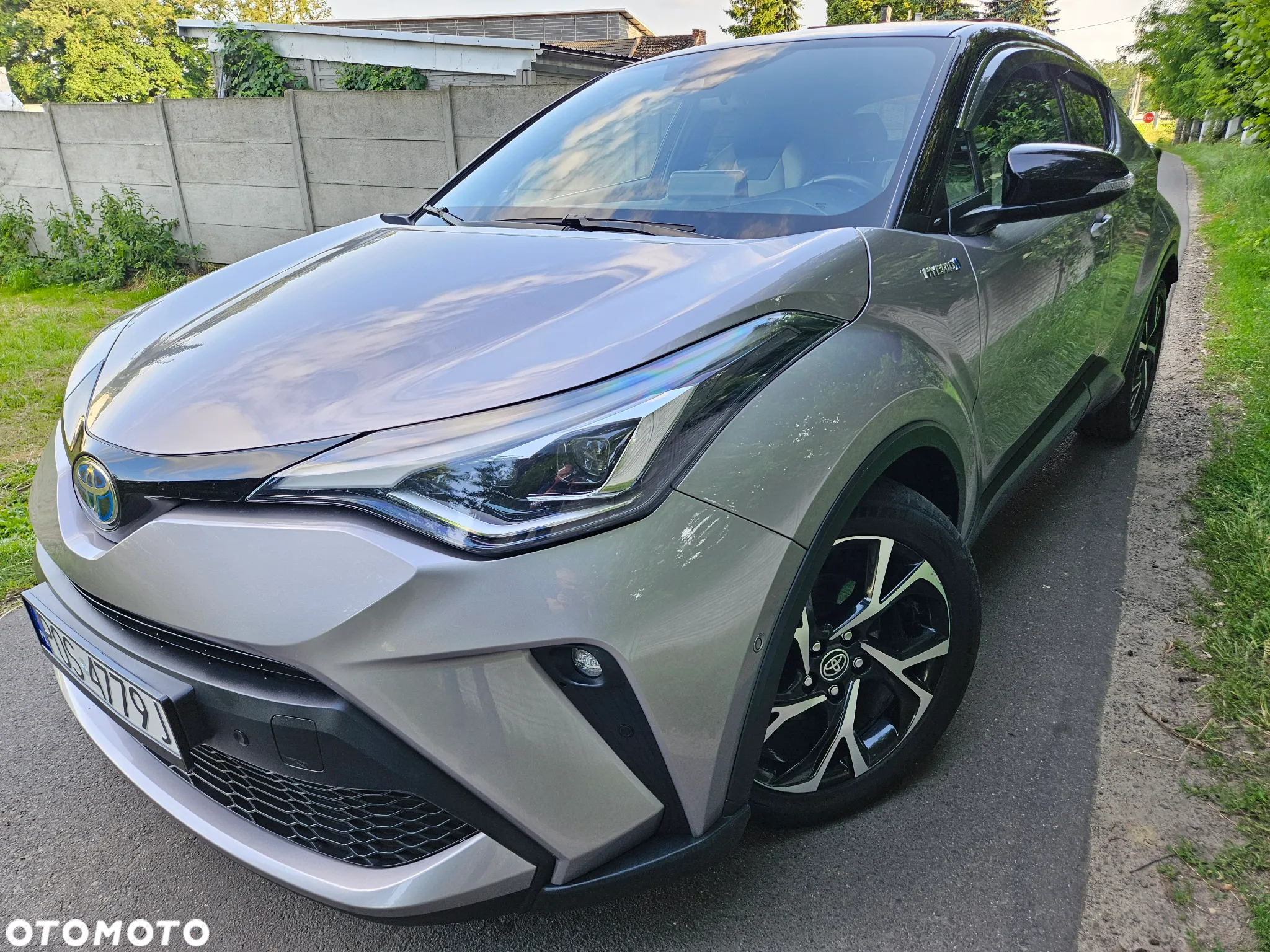 Toyota C-HR 1.8 Hybrid GPF Selection - 2
