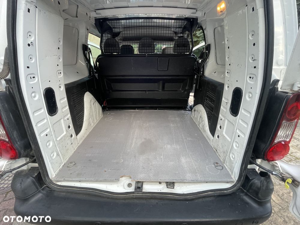 Citroën BERLINGO - 21