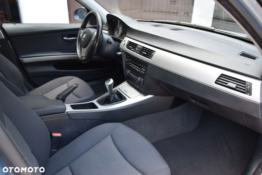 BMW Seria 3 - 15