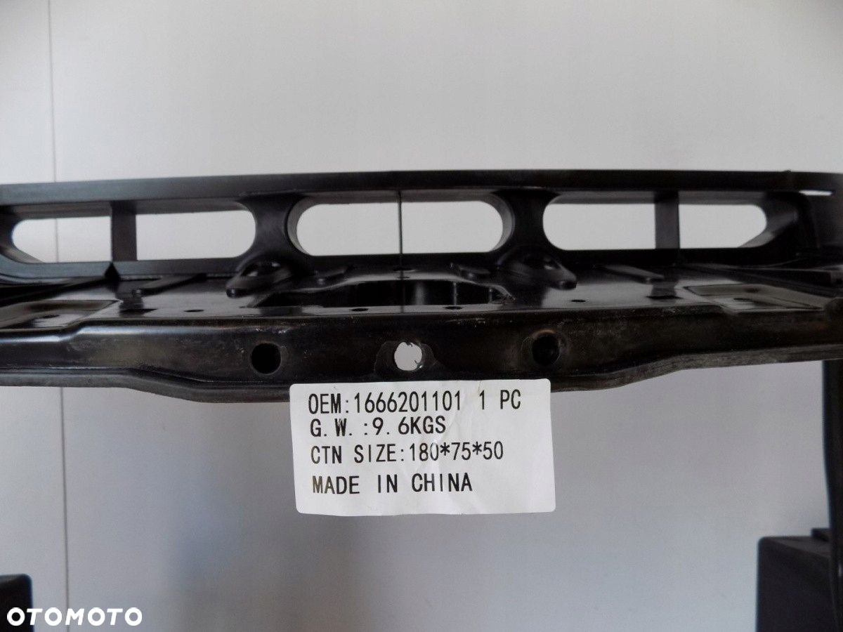 Mercedes W166 GL / ML Pas Przedni - 3675 - 2