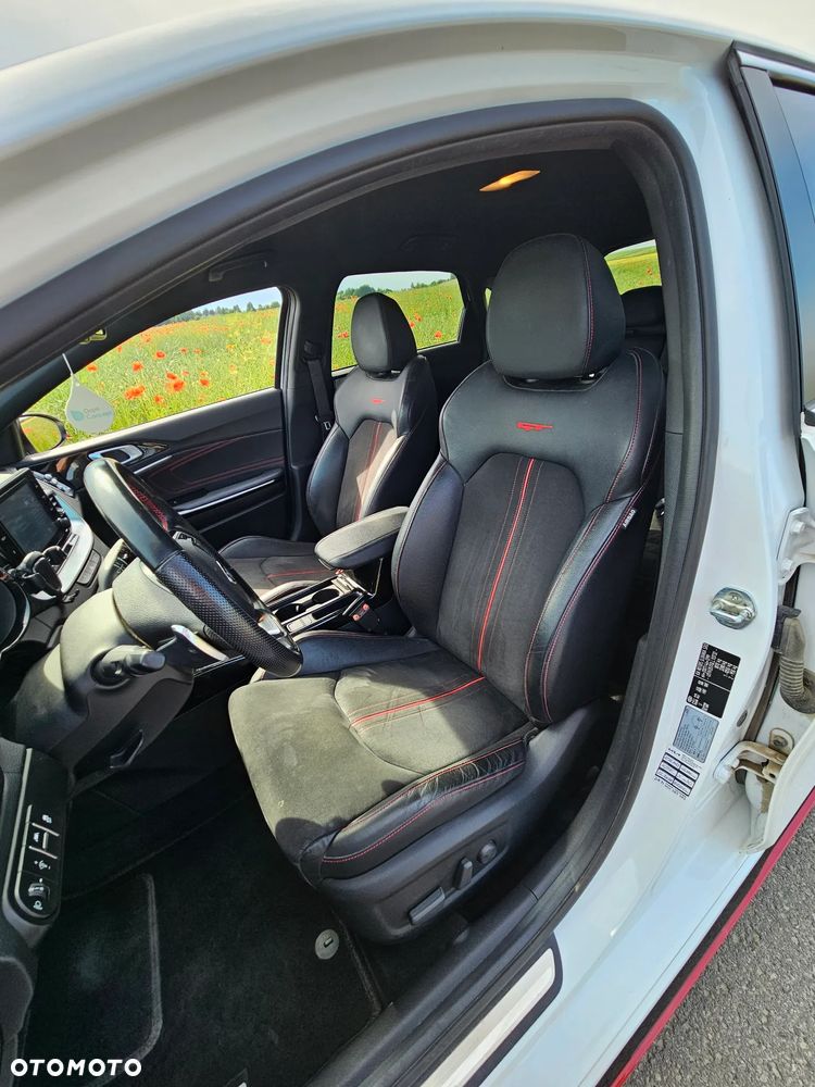 Kia Ceed 1.6 T-GDI GT DCT - 17