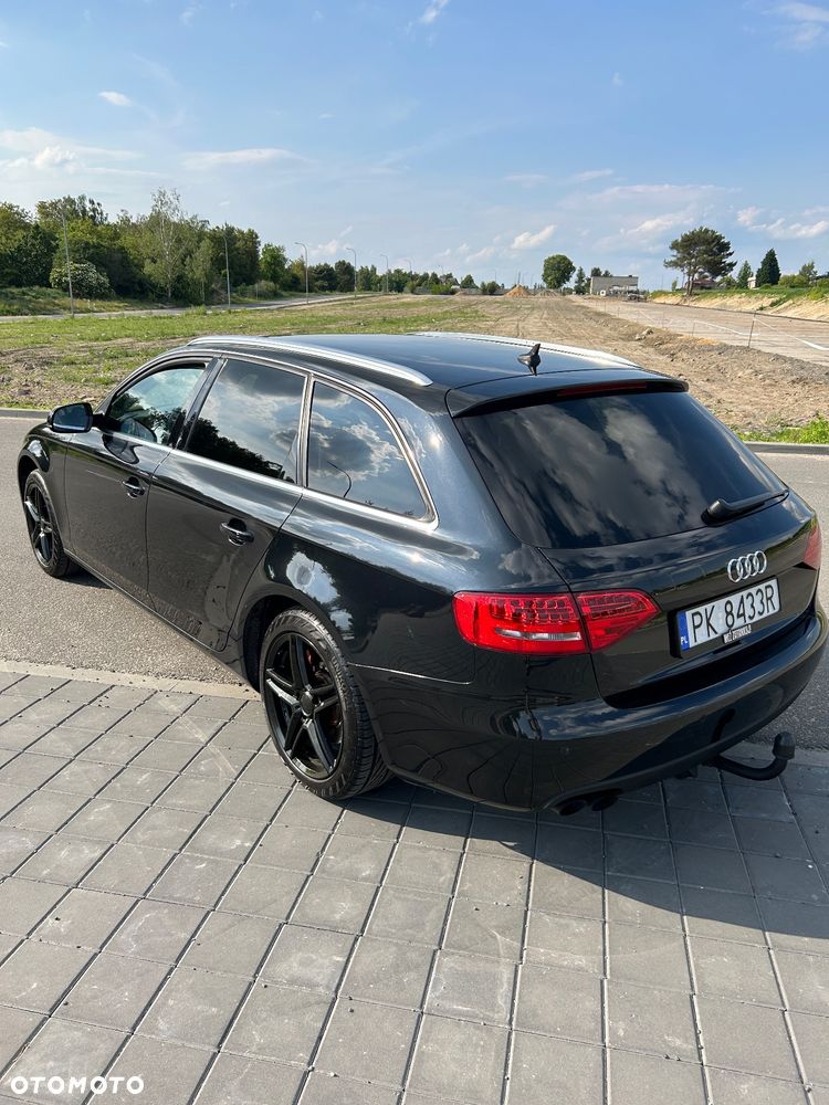 Audi A4 ver-avant-1-8-tfsi-s-line-sportpaket-plus- - 5