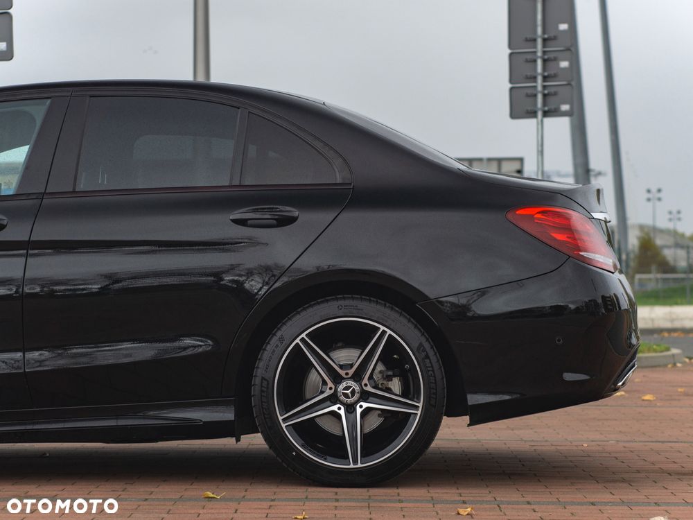 Mercedes-Benz Klasa C 250 9G-TRONIC - 22