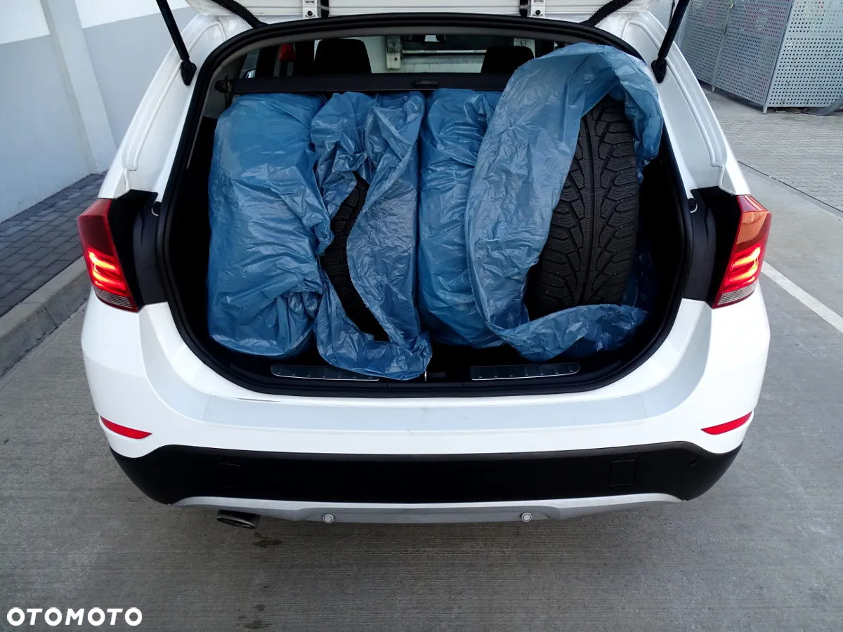 BMW X1 sDrive20d EfficientDynamics - 12