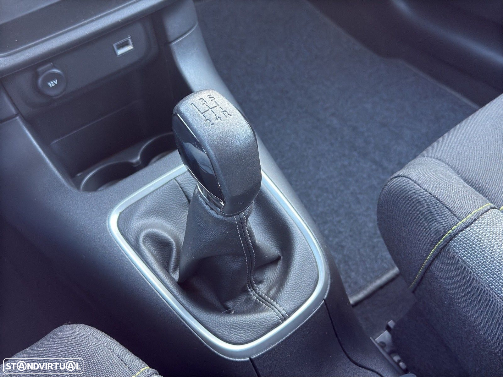 Citroën C3 Pure Tech Shine - 13