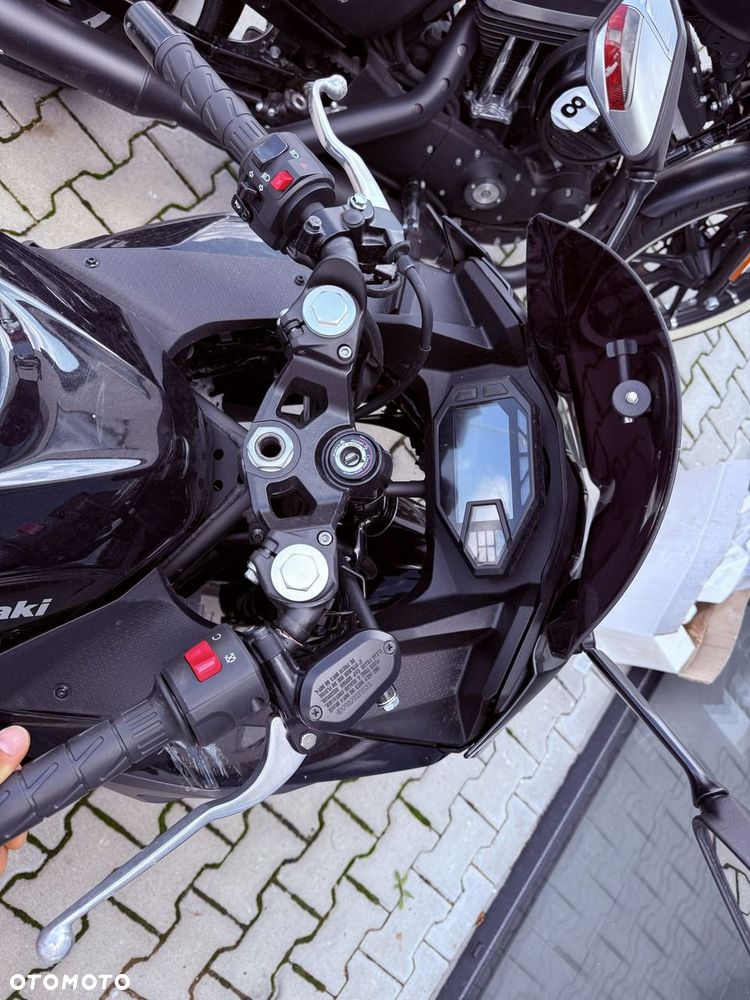Kawasaki Ninja - 7