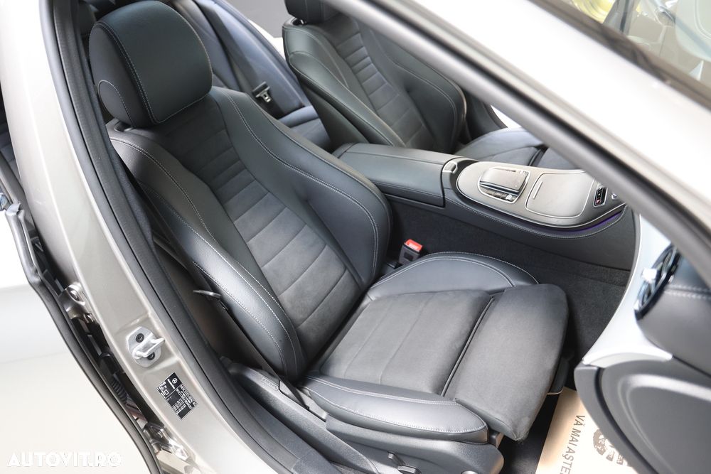 Mercedes-Benz E 300 4MATIC Aut. - 24