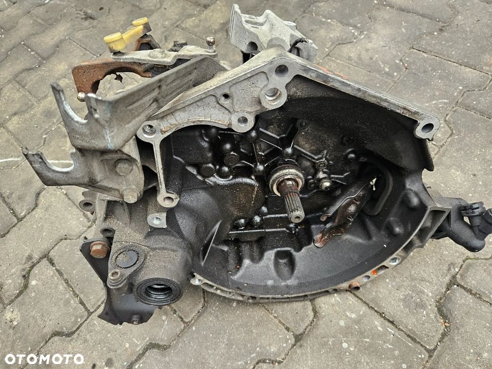 Citroen C2 C3 Peugeot 207 307 1.4 8V skrzynia biegów 20CQ13 - 2