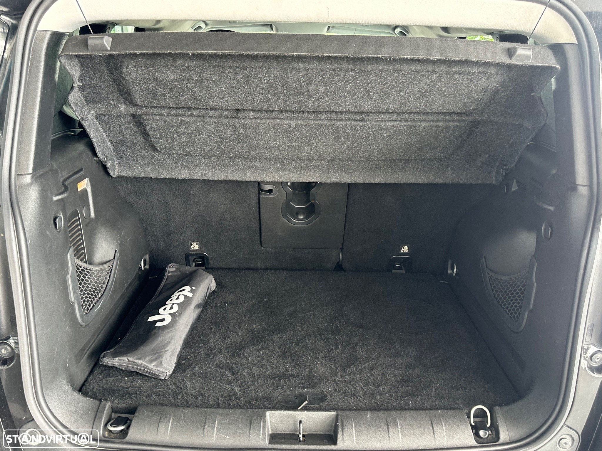 Jeep Renegade 1.6 MJD Limited - 21