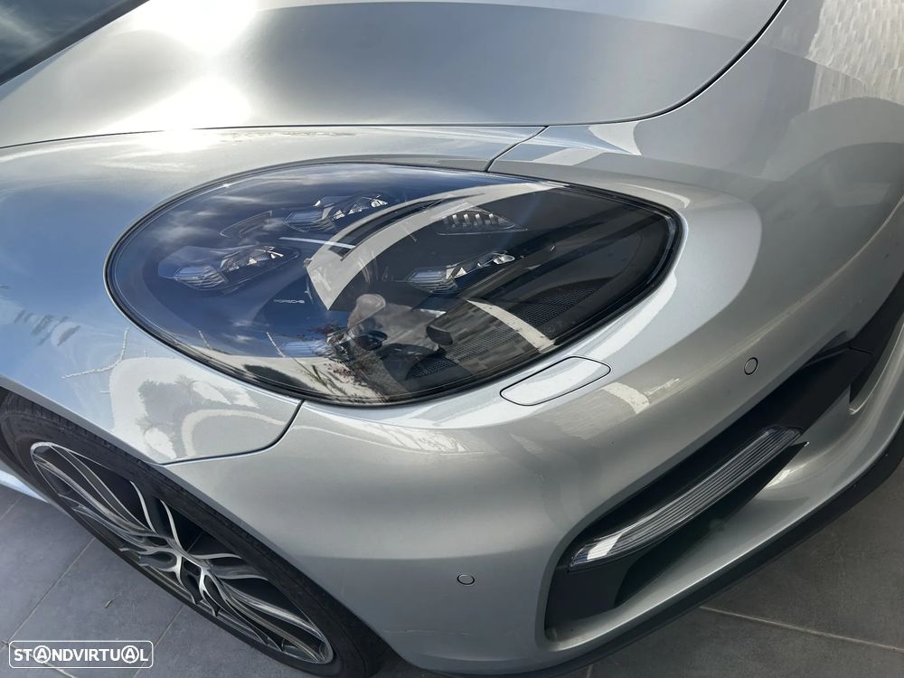 Porsche Panamera 4 E-Hybrid 10 Years Edition - 10