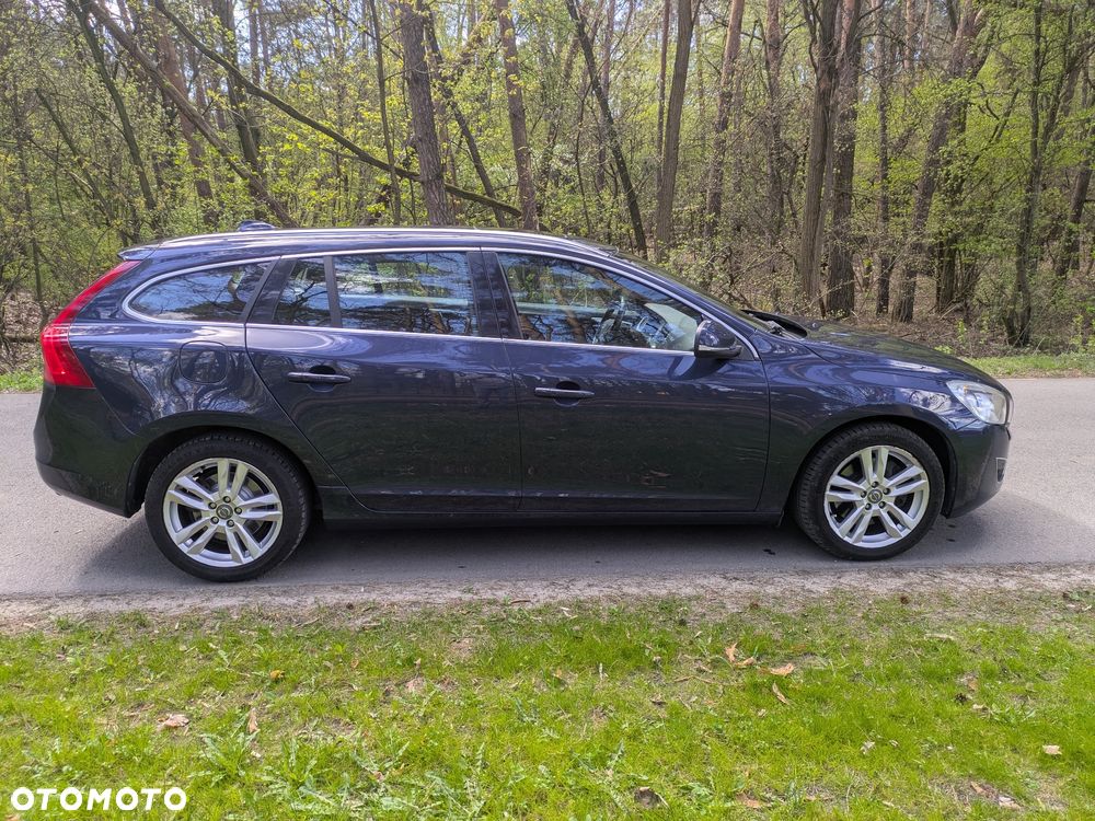 Volvo V60 D4 AWD Summum - 6
