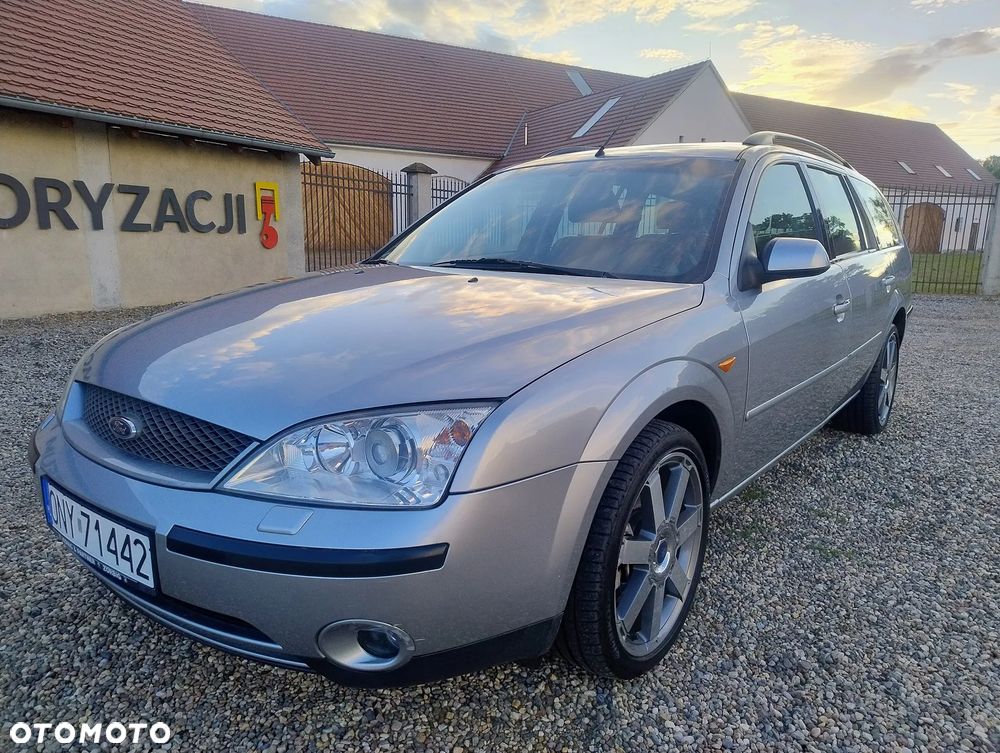 Ford Mondeo 2.0 Ghia - 1