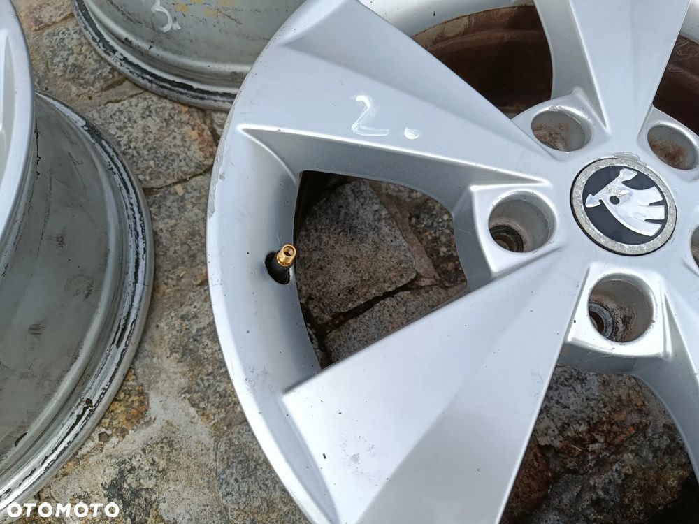 Felgi Aluminiowe 16 Skoda Octavia 3 5x112 ET46 5E0601025C Koła VW Seat Audi - 14