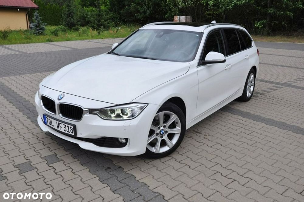 BMW Seria 3 330d xDrive Blue Performance Luxury Line - 7