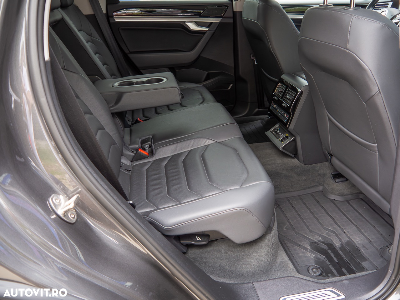 Volkswagen Touareg 3.0 V6 TDI 4Motion DPF Automatik - 5