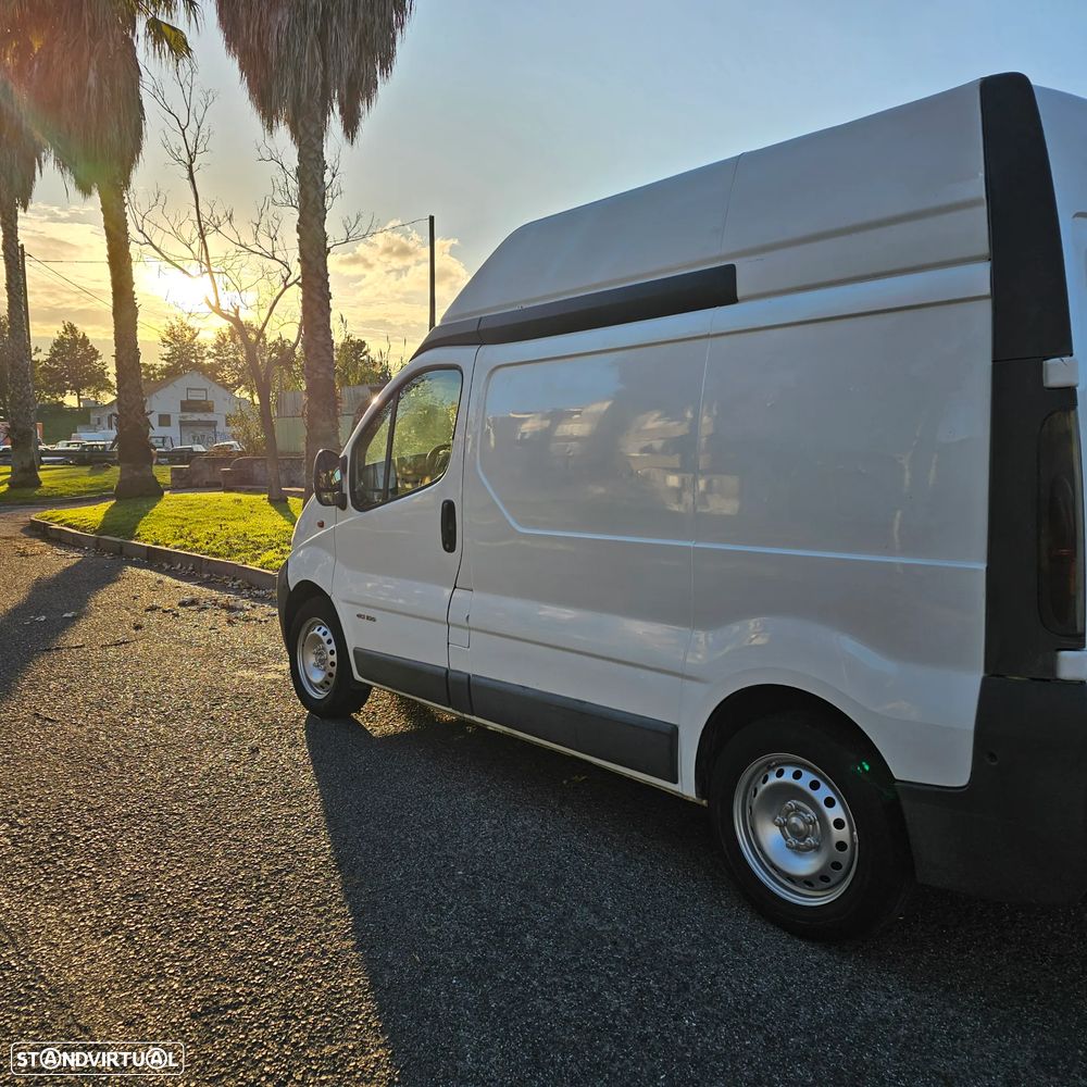 Renault Trafic - 14