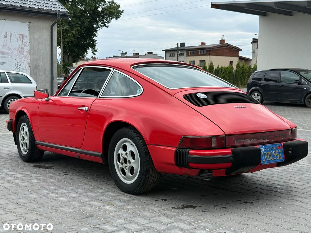 Porsche 911 - 8
