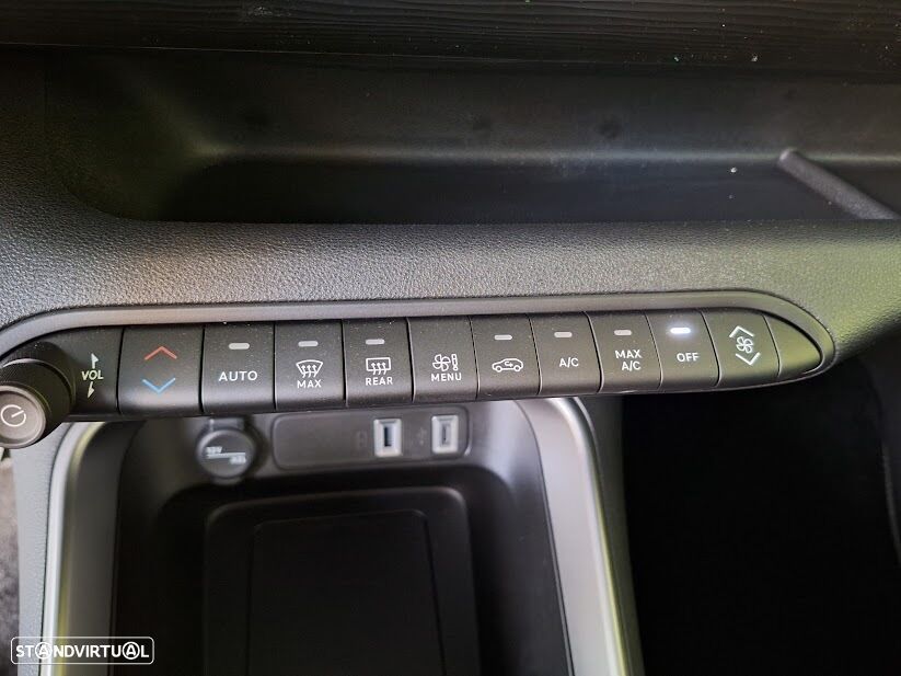 Jeep Avenger 1.2 GSE T3 Altitude - 28