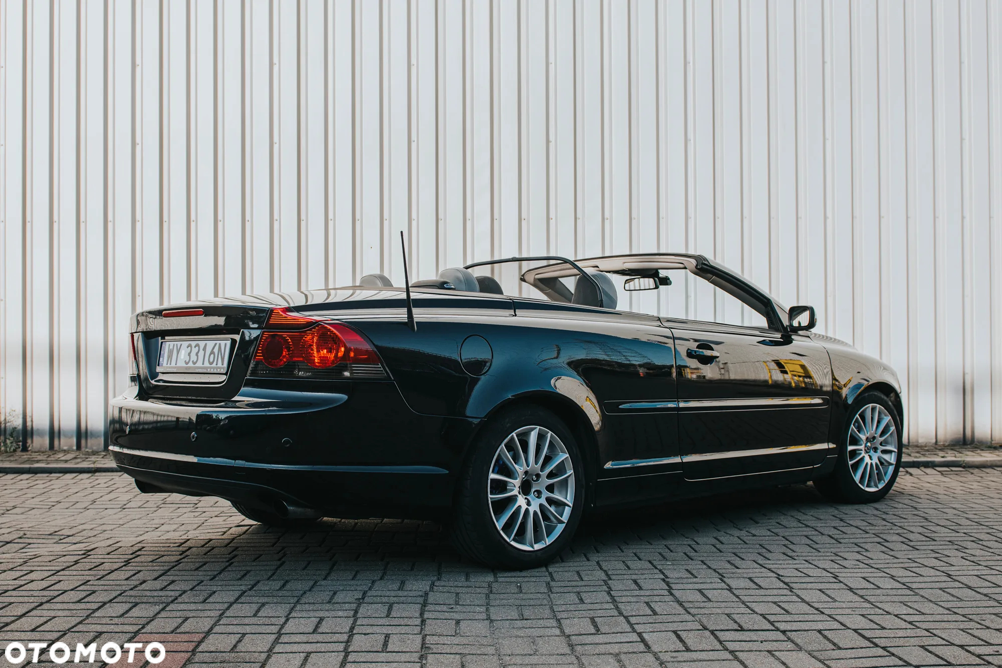 Volvo C70 2.4D5 Summum - 4
