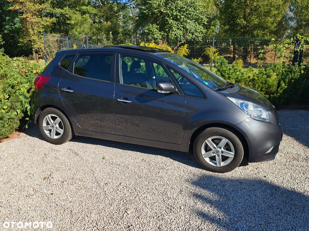 Kia Venga 1.6 CRDi 128 Titanium Collection - 3