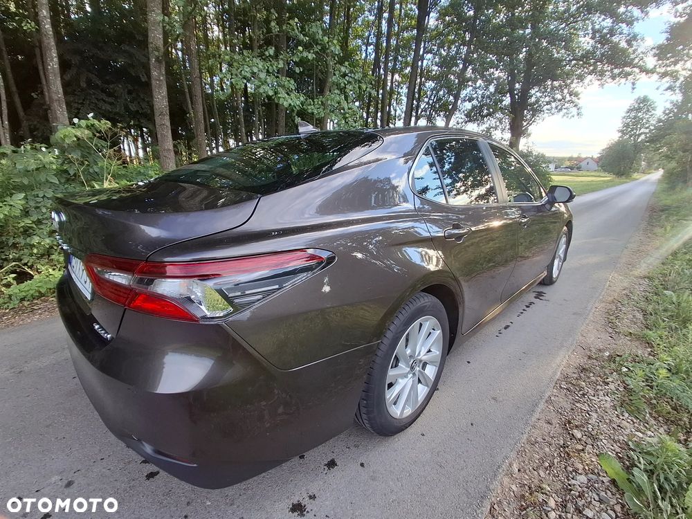 Toyota Camry 2.5 Hybrid Comfort CVT - 3