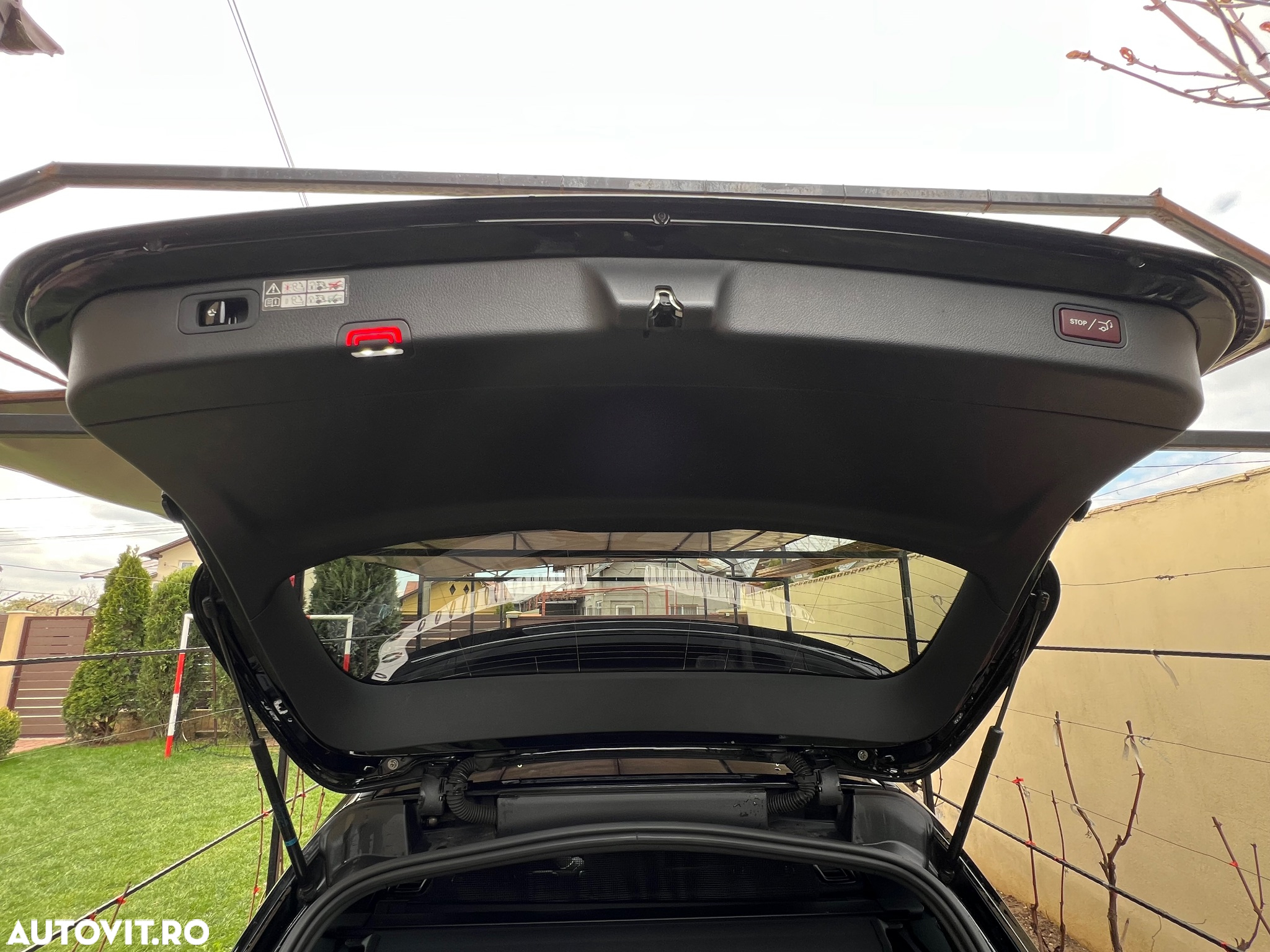 Mercedes-Benz C 300 e T 9G-TRONIC Avantgarde Advanced - 13