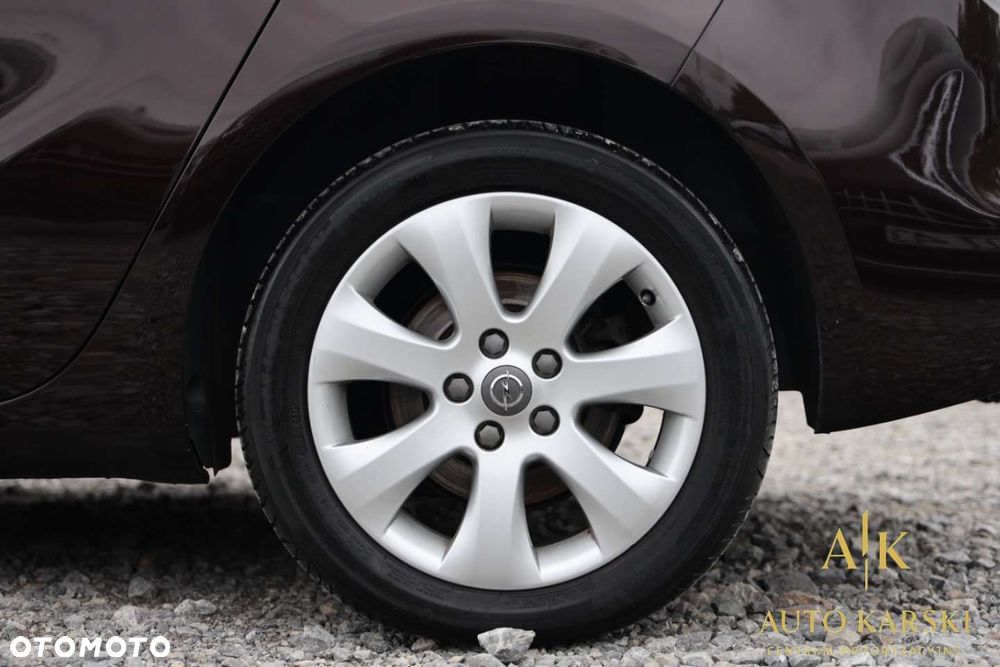 Opel Zafira - 10