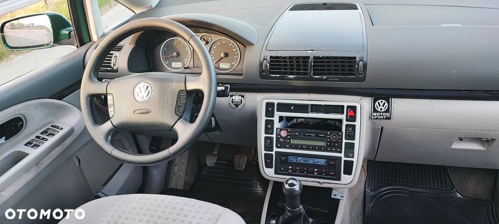 Volkswagen Sharan 2.0 Comfortline - 15