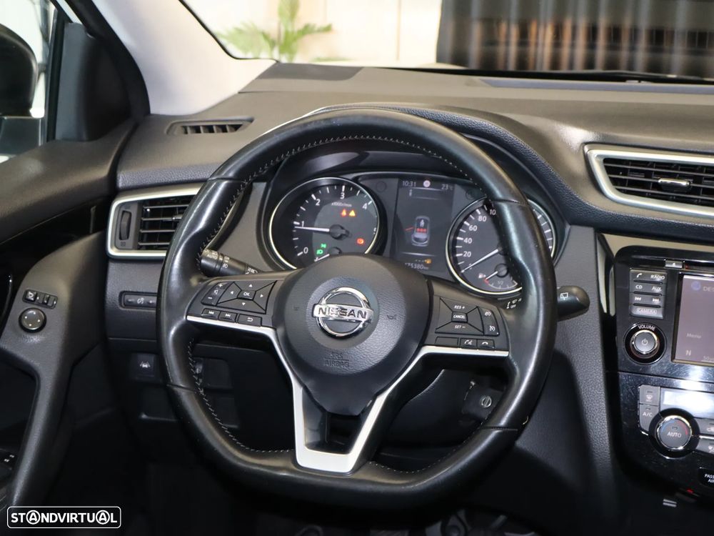 Nissan Qashqai 1.5 dCi N-Connecta - 13