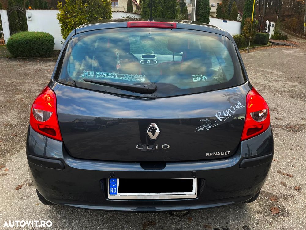Renault Clio - 6
