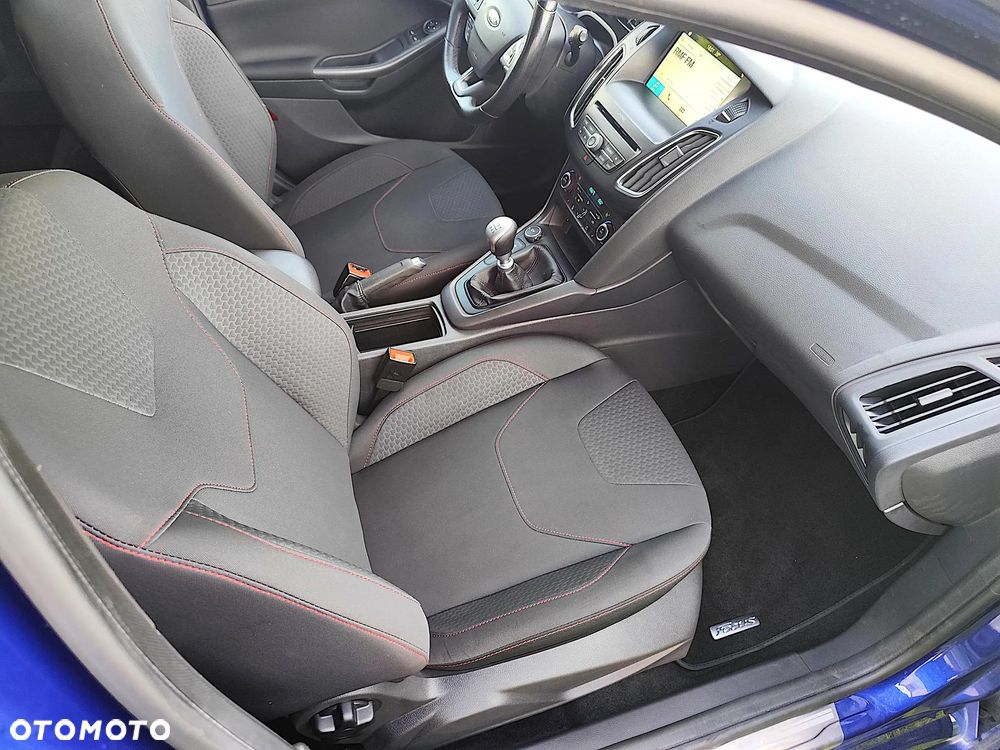 Ford Focus - 31