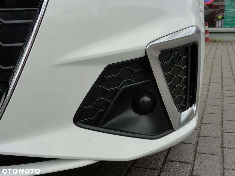 Audi A4 Avant 35 TDI S tronic S line - 34