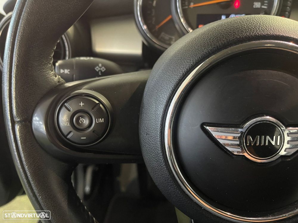 MINI 5 Portas Cooper D - 14