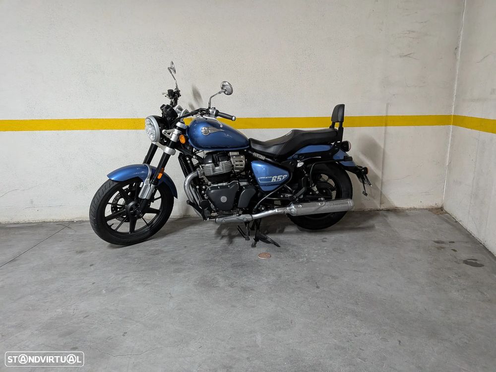 Royal Enfield Super Meteor 650 - 11