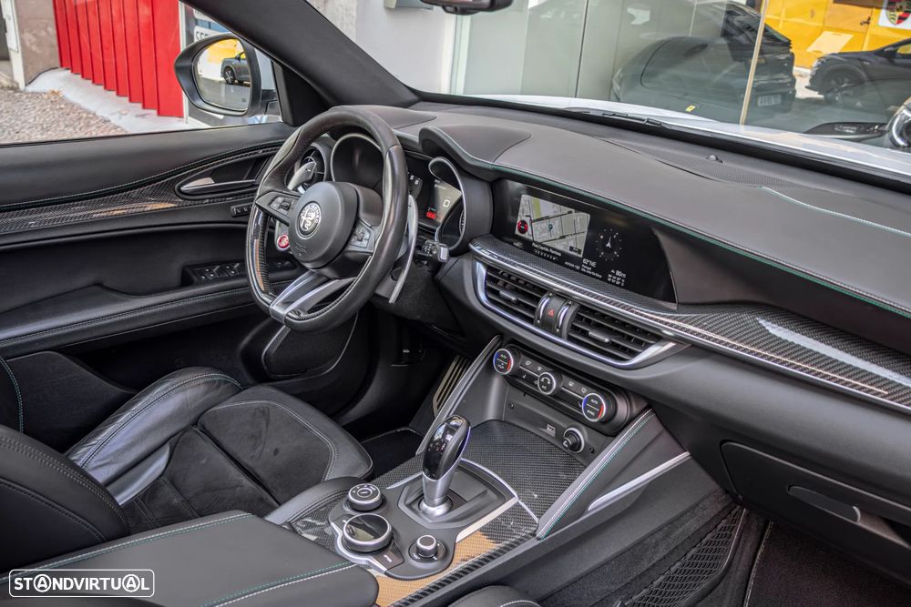 Alfa Romeo Stelvio 2.9 T Quadrifoglio Q4 — fotografia 35
