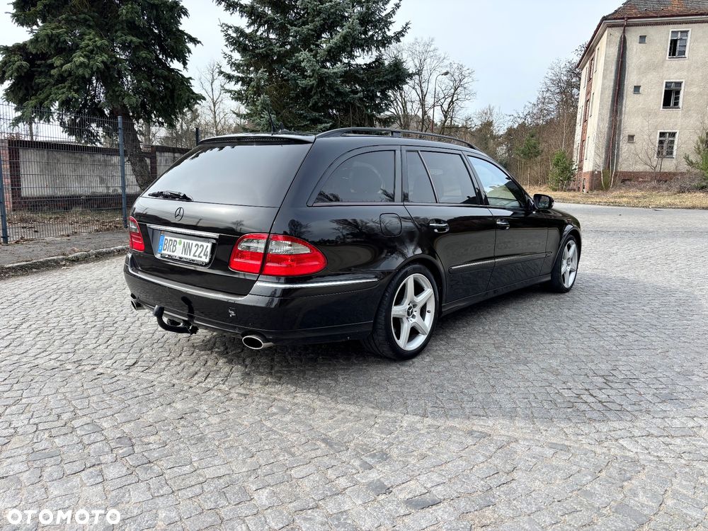 Mercedes-Benz Klasa E 500 4-Matic Avantgarde - 3
