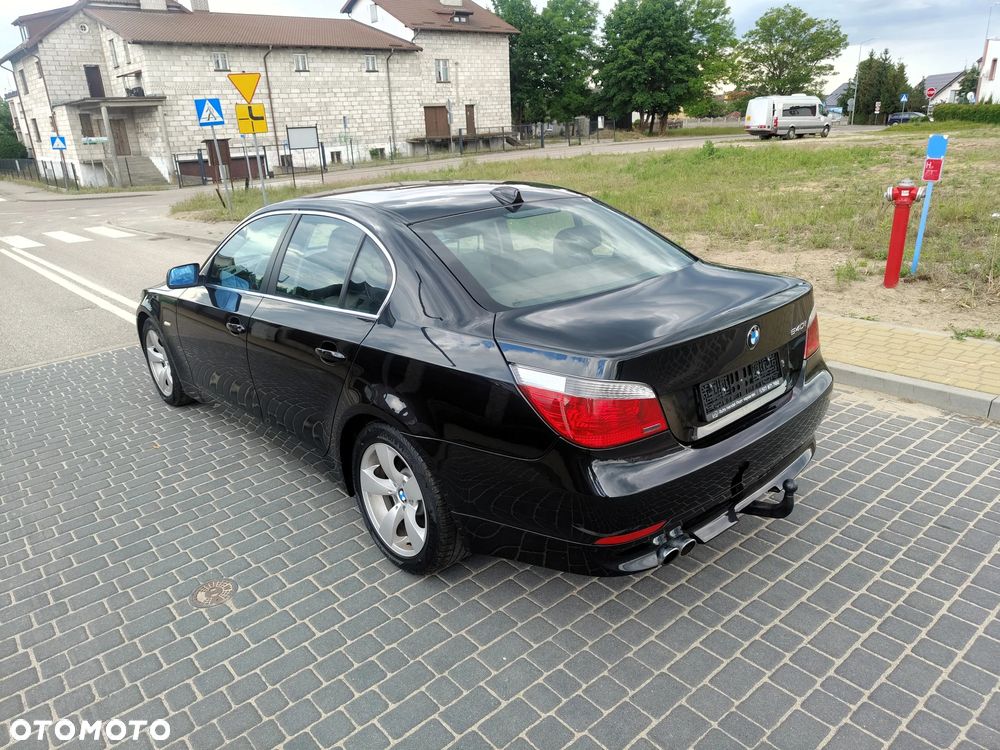BMW Seria 5 540i Edition Exclusive - 7