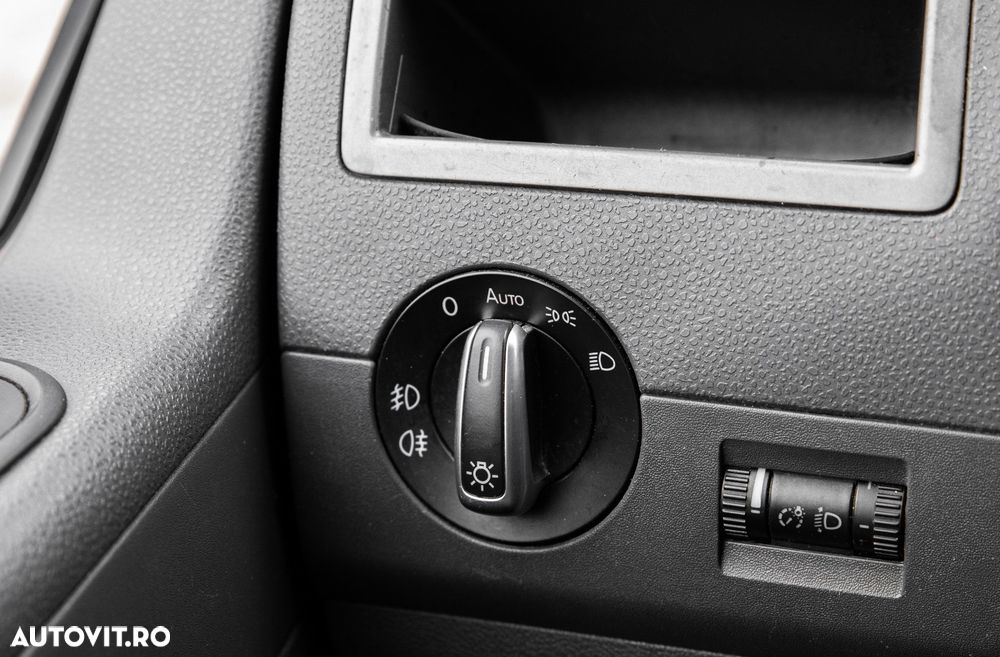 Volkswagen Caravelle - 15