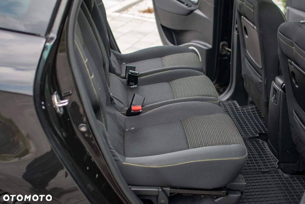 Renault Grand Scenic - 36