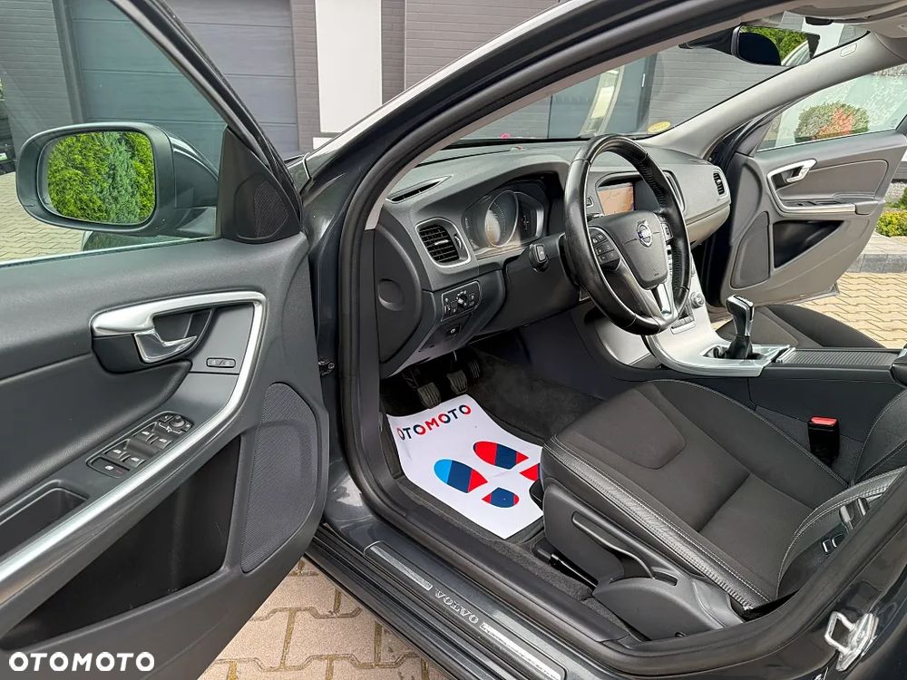 Volvo V60 D4 Drive-E Summum - 16