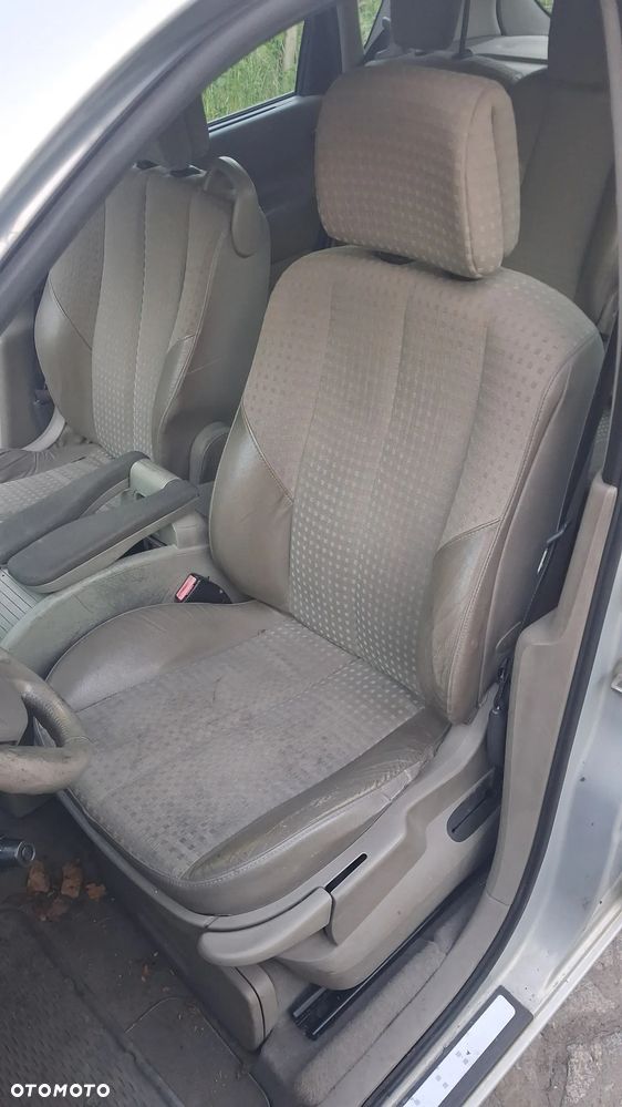 Na części Renault Scenic II silnik 1.6 16v K4M782 lakier MV632 skrzynia maska zderzak drzwi klapa szyba fotel kanapa lusterko lampa deska GWARANCJA !!! Przód Tył Zestaw Komplet Drzwi Klapa Zderzak Błotnik Maska Grill Atrapa Szyba Pas Lampa Lusterko Boczki Fotel Kanapa Kokpit Deska Rozdzielcza Przełącznik Włącznik Sterownik Przewody Wiązka Instalacja Moduł Komputer Czujnik Listwa Pompa Alternator Wtryski Głowica Rozrusznik Kompresor Sprzęgło Dwumas Silnik  Skrzynia ABS Klimatyzacji Paliwa Wspomagania Kolektor Turbina Przepustnica Zawór Chłodnica Koło Hak Belka Sanki Zawieszenie Mcpherson Półoś Amortyzator Wydech Tłumik Zacisk - 11