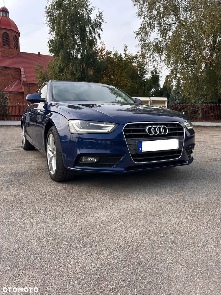 Audi A4 Limousine - 2