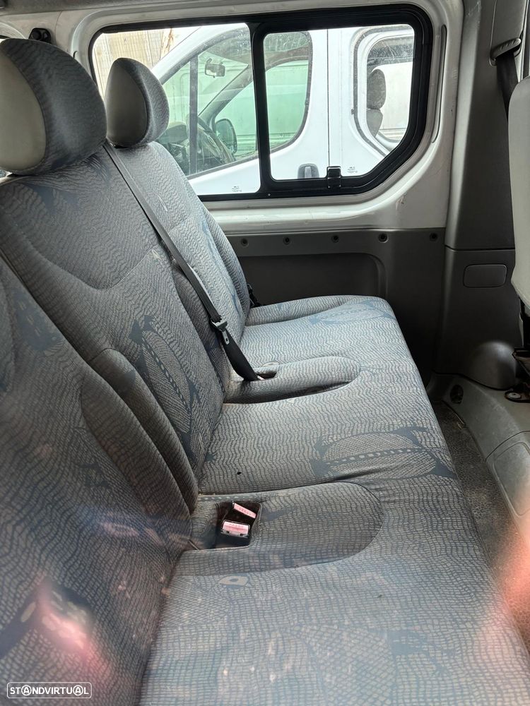 Renault Trafic de 2004 para peças - 7