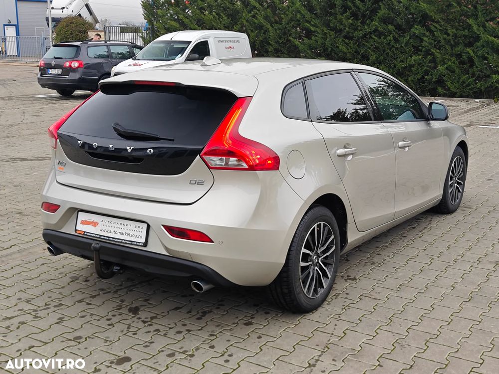 Volvo V40 D2 Geartronic Linje Svart - 4