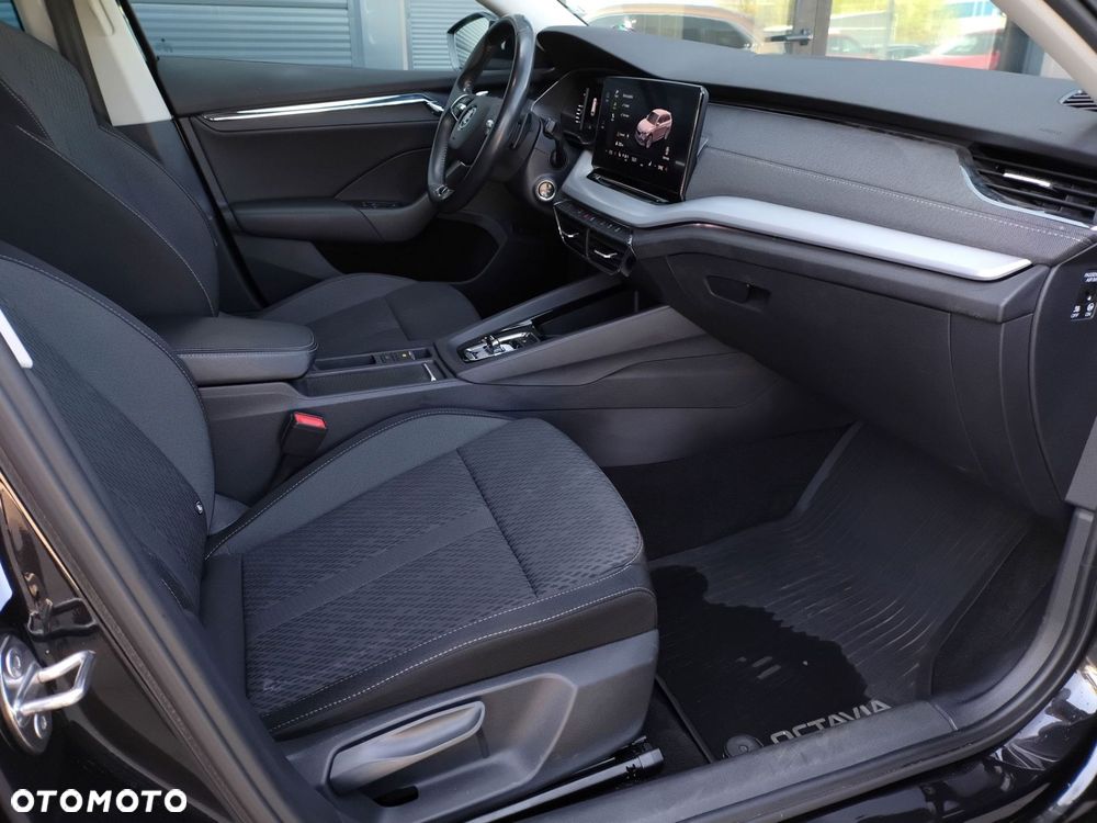 Skoda Octavia 2.0 TDI Style DSG - 20