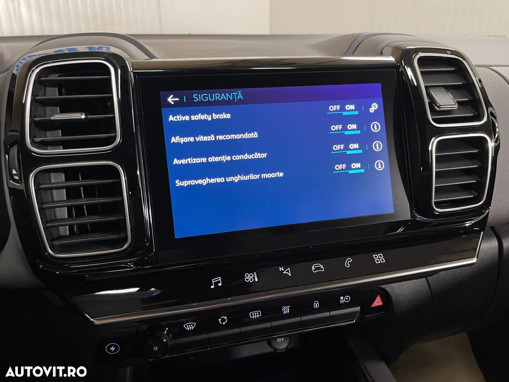 Citroën C5 Aircross 1.6 PHEV FWD 225 EAT8 Shine - 22