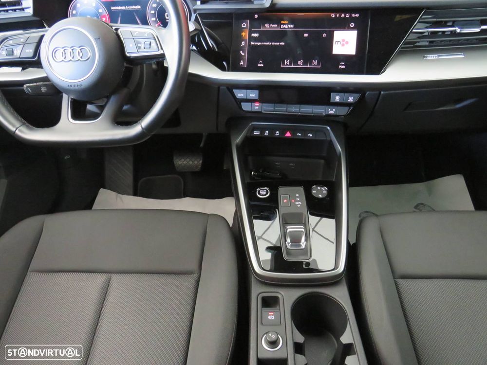 Audi A3 Sportback 35 TFSI S line S tronic - 25