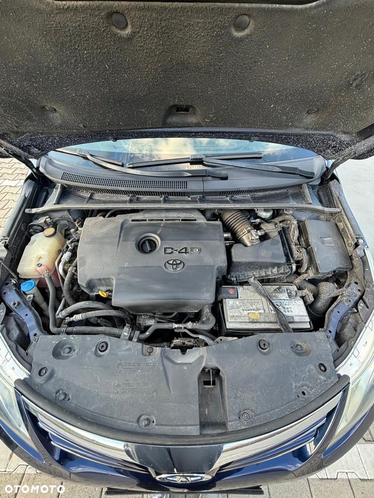 Toyota Avensis 2.0 D-4D Active - 14