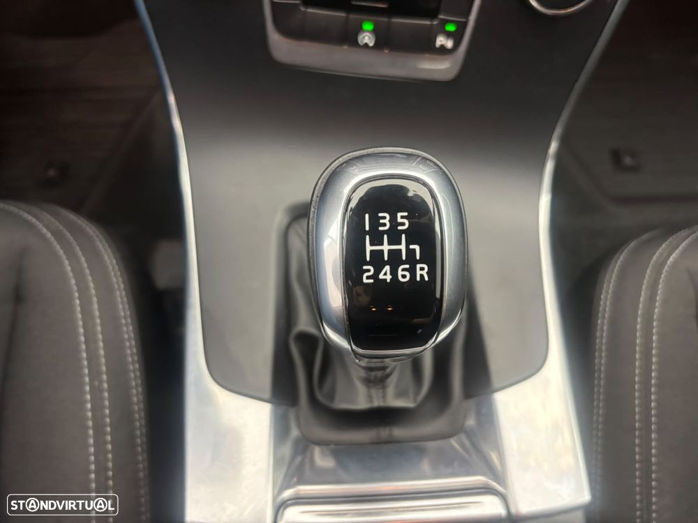 Volvo V60 - 12